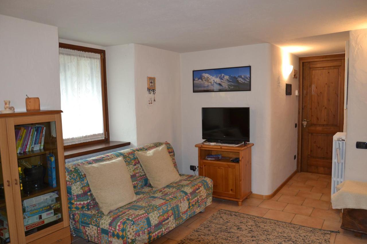 Alle Pendici Del Monte Rosa Чамполук Екстериор снимка